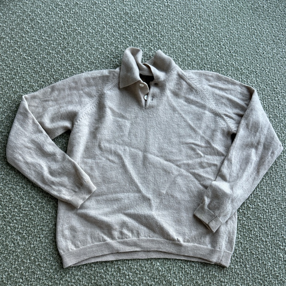 Banana Republic Men's Light Beige Turtleneck Sweater